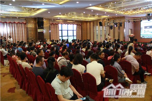 中国铁建·公园3326观景楼王3号楼开盘现场.jpg