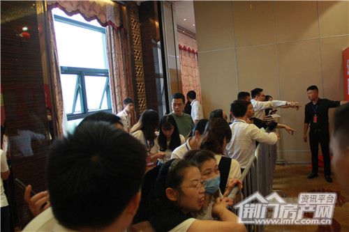 中国铁建·公园3326观景楼王3号楼开盘现场.jpg