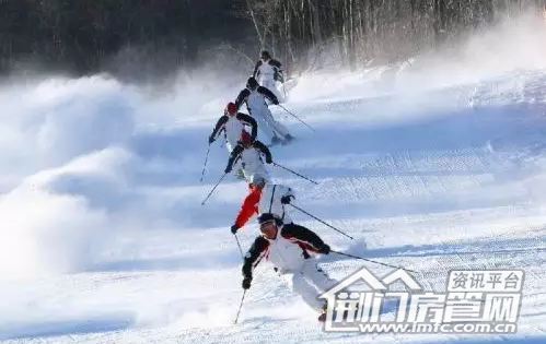 滑雪
